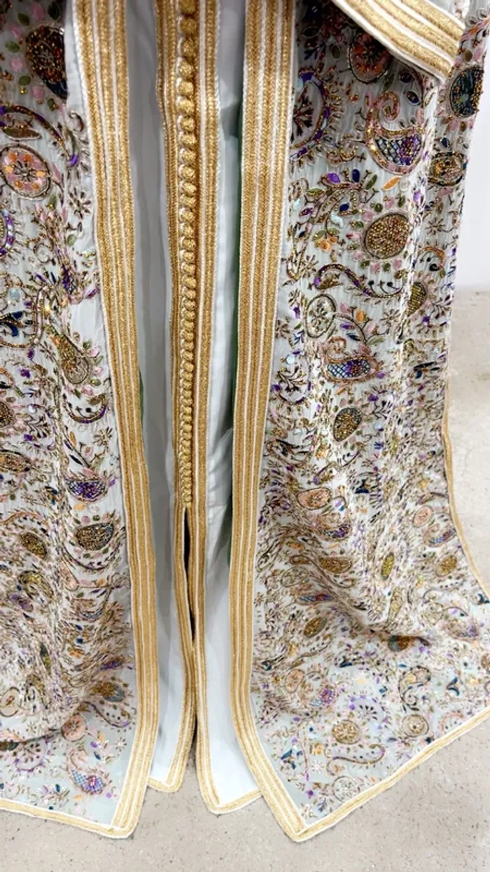 Sublime caftan nouvelle tendance ! - photo numéro 3