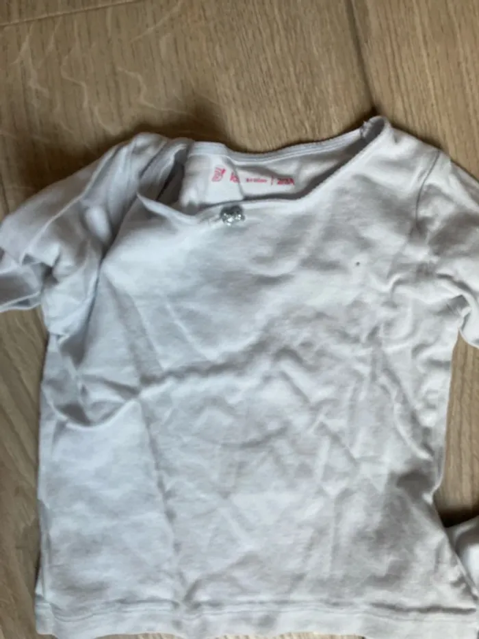 Lot de 8 Bodies 2/3ans - photo numéro 2