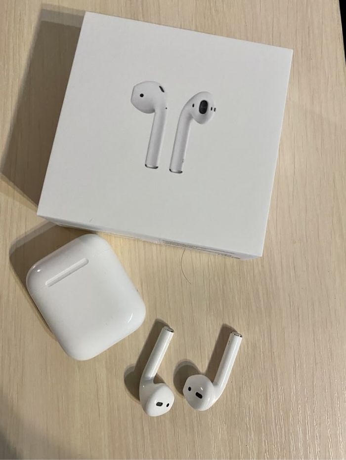 AirPods 2