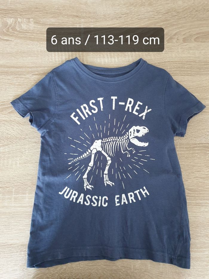 Tee-shirt "Dino T-Rex) 6 ans in Extenso