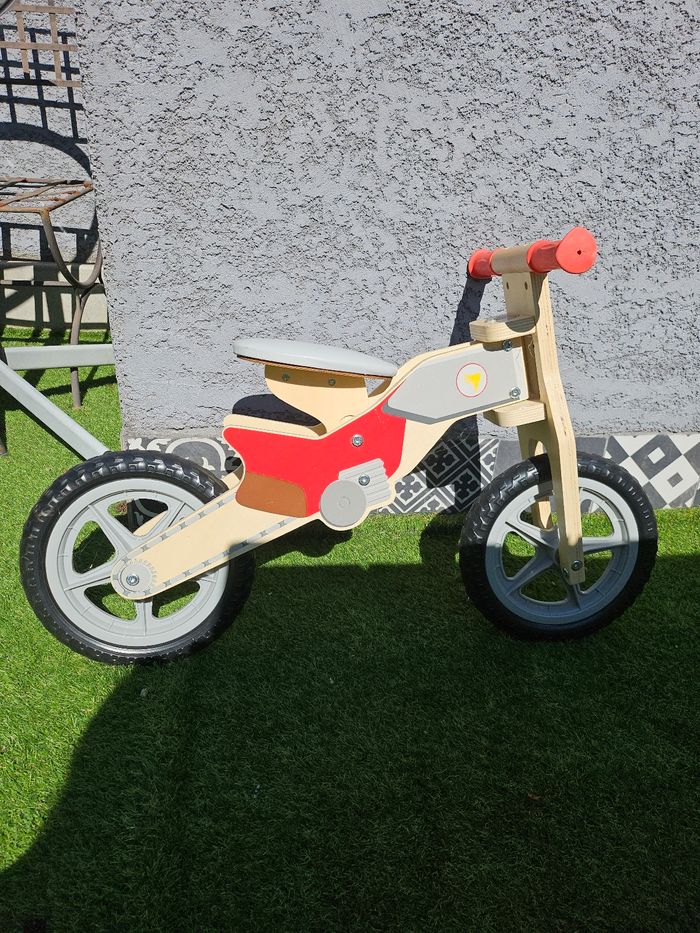 Moto, draisienne, en bois, playtive, lidl