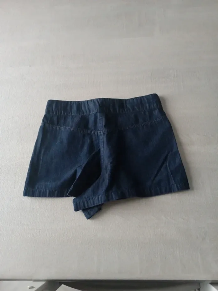 Jupe short neuve 4 ans - photo numéro 3