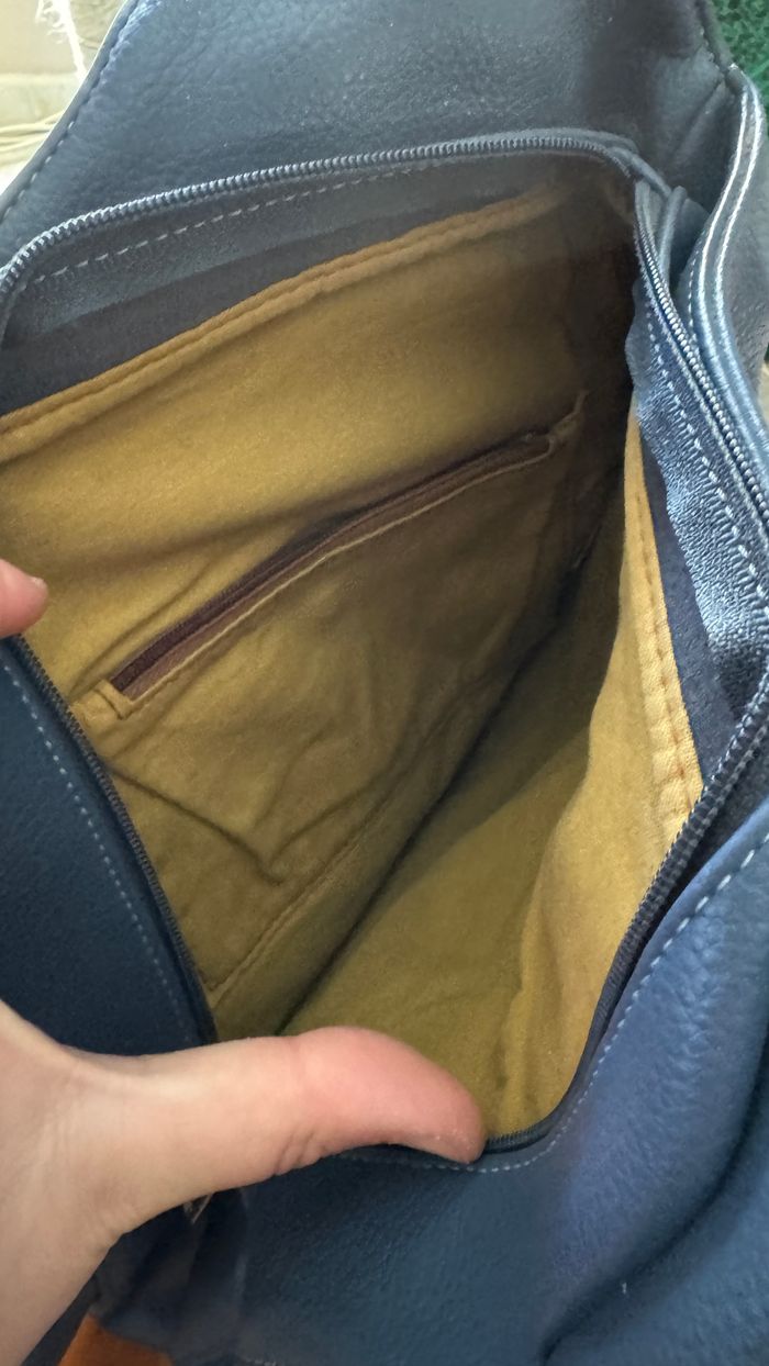 Sac à main en cuir bandoullière - photo numéro 4