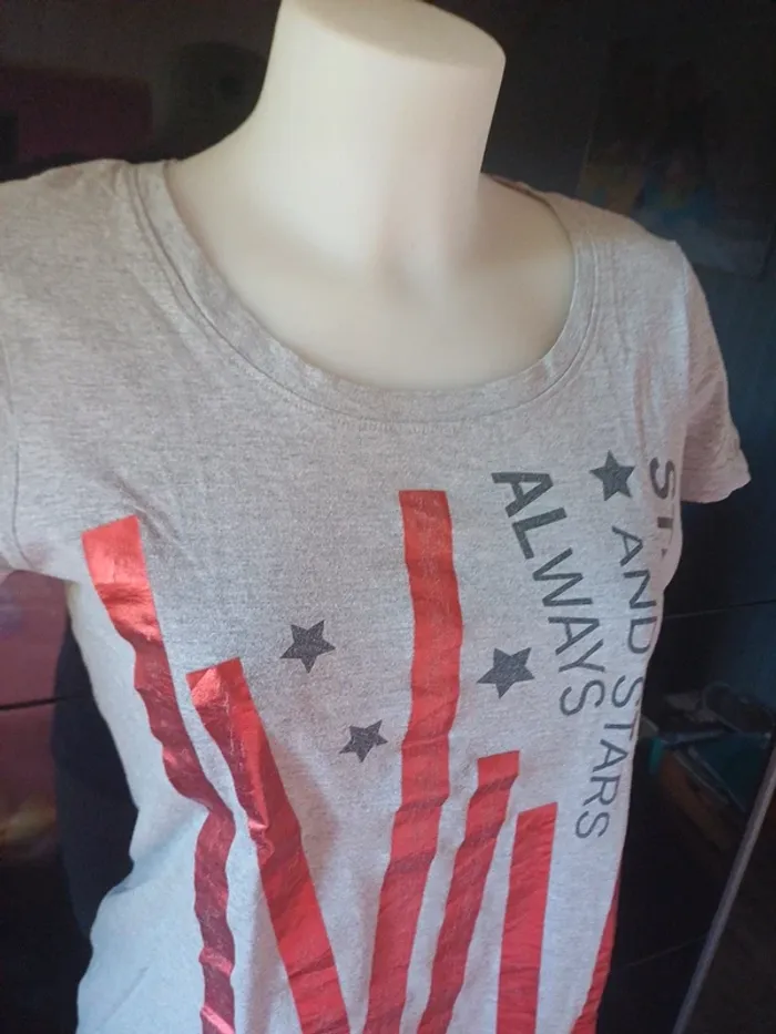 Tee shirt gris motifs taille 34/36 - photo numéro 4