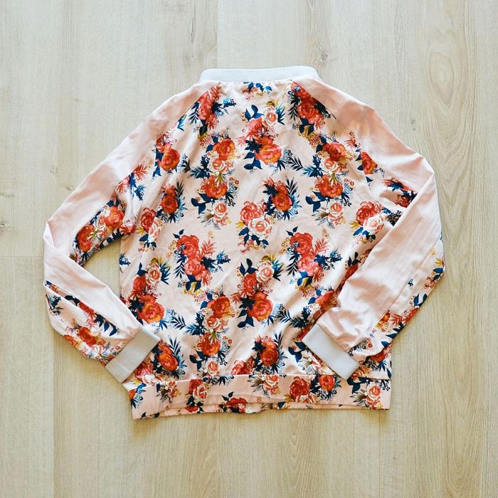 Kiabi Veste Sukajan Vintage Collection Rose Fleurs Inspiration Asiatique Femme (Taille M) - photo numéro 10