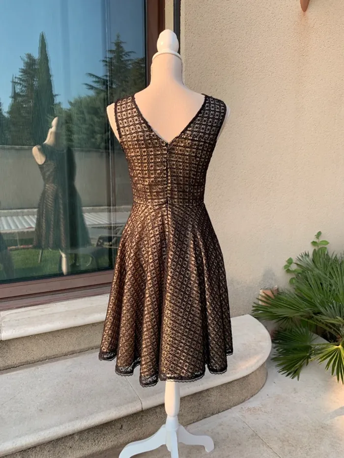 Robe Sinéquanone noire en dentelle taille S - photo numéro 17