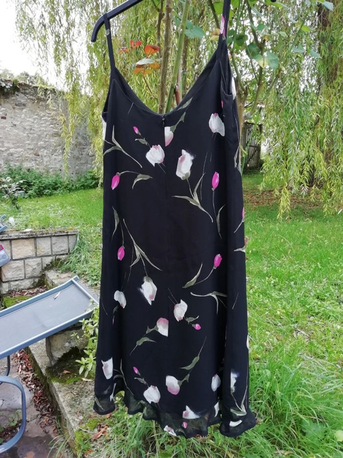 Robe fleurie - photo numéro 2
