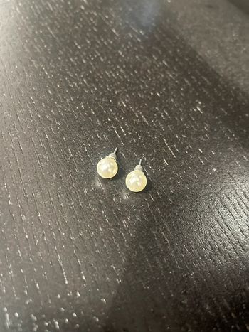 Petit boucles d’oreille perle nacre