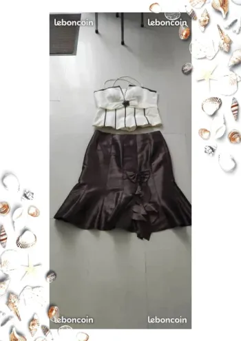 superbe tenue de soirée composée Bustier à bretelles et la jupe marron taille 44