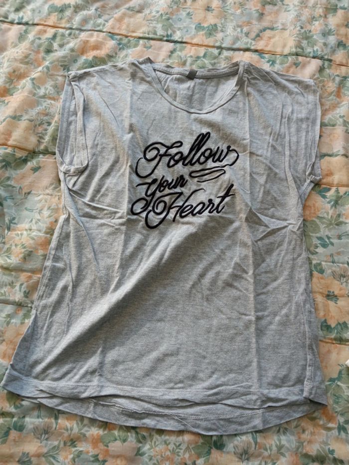 Lot de t-shirt taille l - photo numéro 2