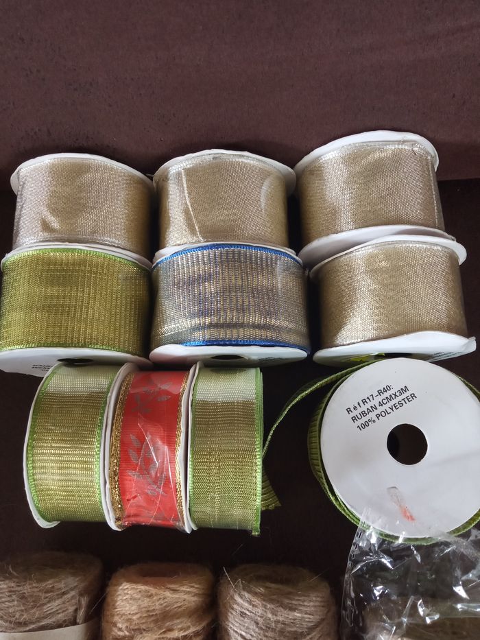 Lot de petites Bobines de Jute et de Rubans - photo numéro 2