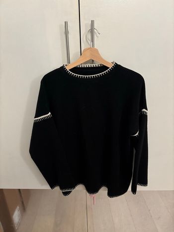 Pull acrylique noir et blanc