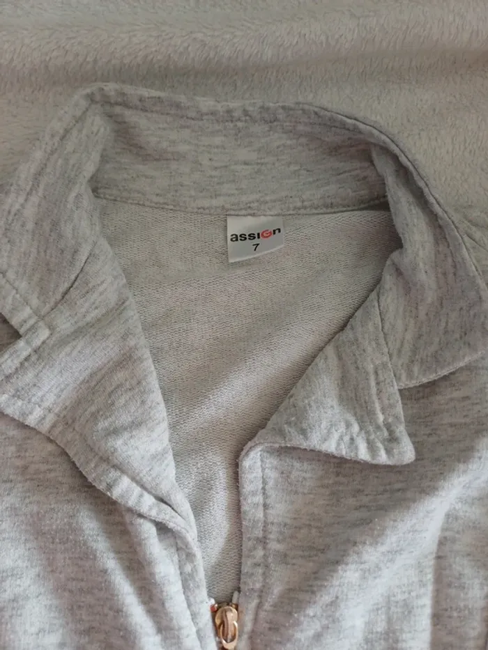 Blazer gris 7 ans - photo numéro 2
