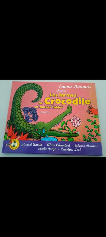 Livre CD Emma Daumas de la Star Académy chante les larmes de crocodile et autres fables