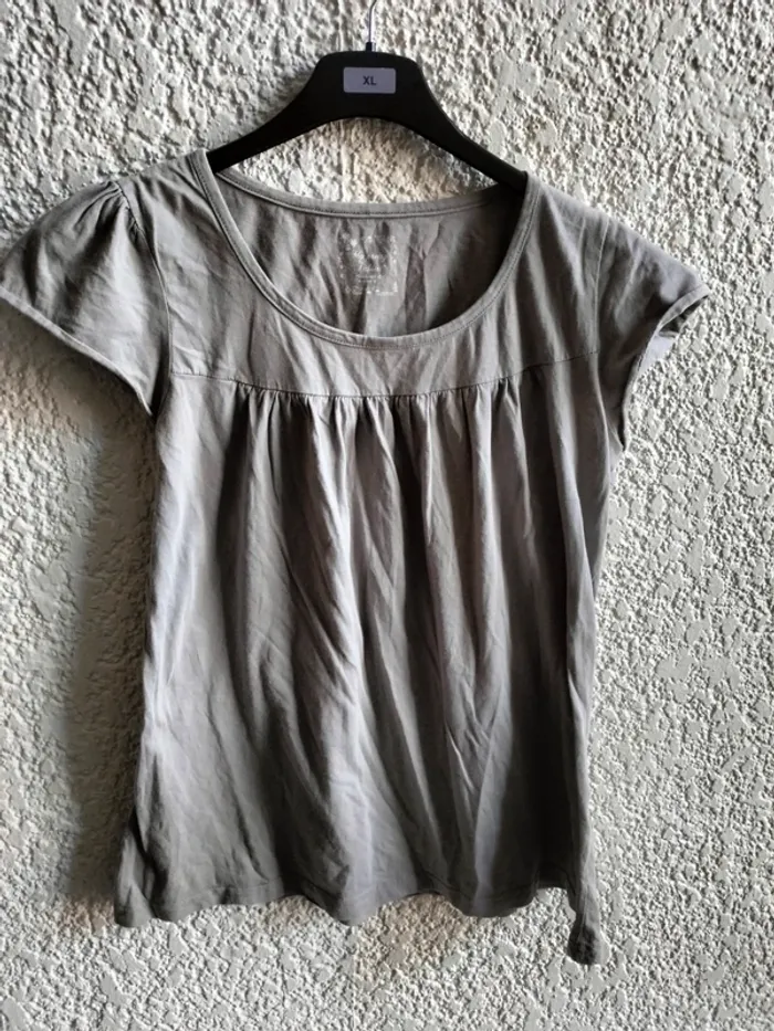 T-shirt gris taille 38 - photo numéro 2