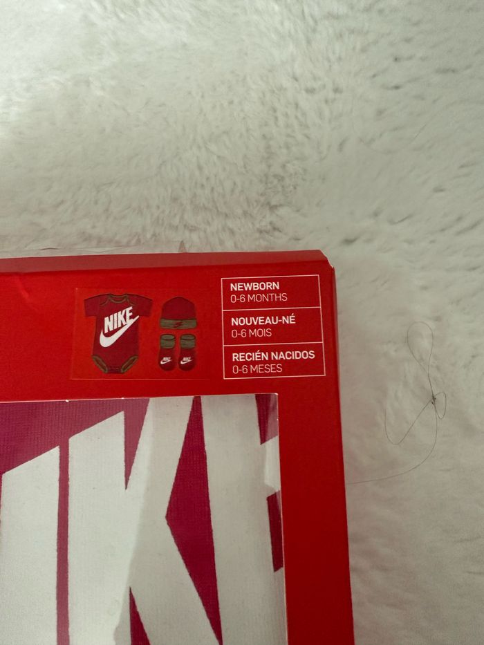 Ensemble Nike bébé - photo numéro 3