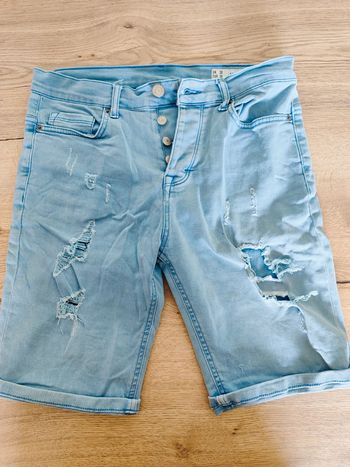 Short bleu clair