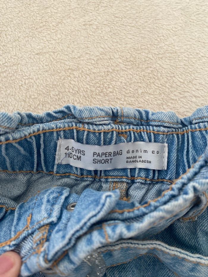 Short en jean avec ceinture coeur 4-5 ans - photo numéro 4