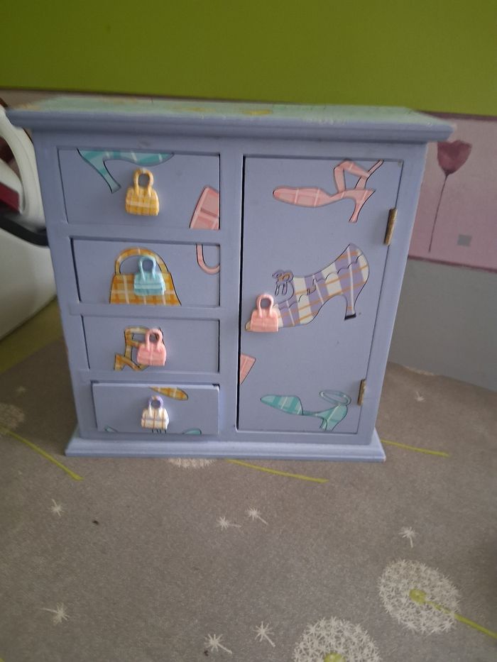 Petite armoire