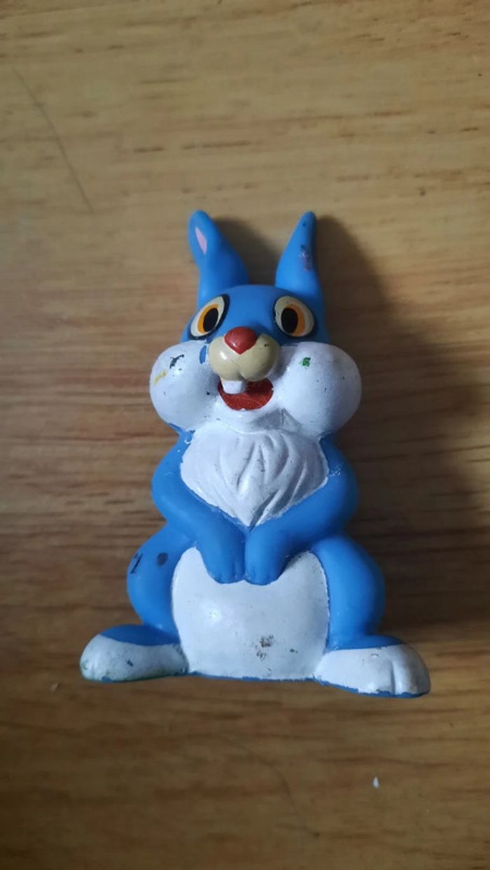 Figurine lapin bleu disney