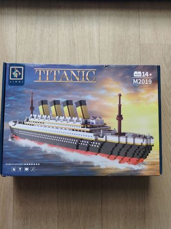 Bateau Titanic en briques à construire neuf
