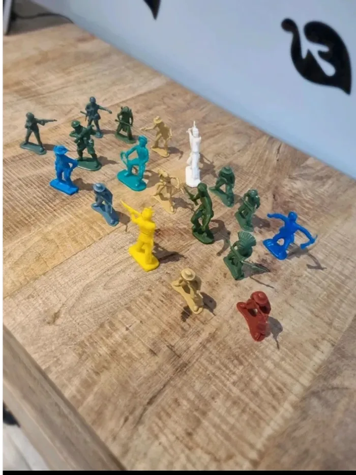 18 figurines soldats et indiens - photo numéro 6