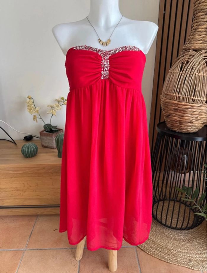 Robe rouge bustier neuve