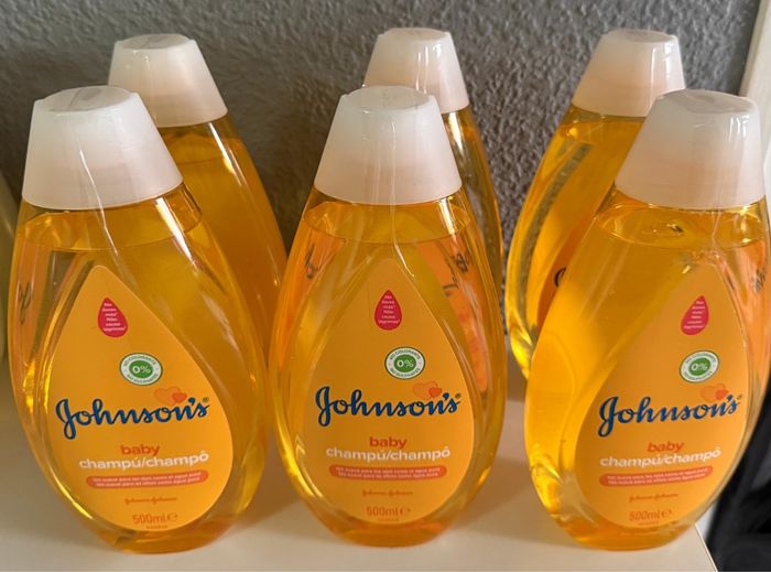 LOT de shampoing Johnson’s Baby - photo numéro 2