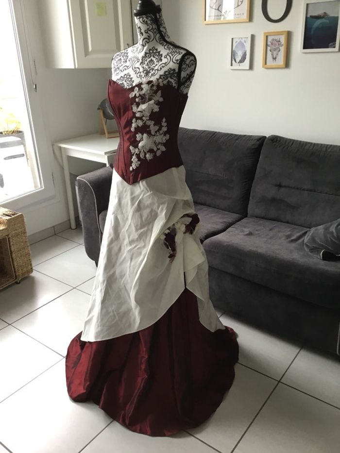 Robe de mariée/cérémonie/demoiselle d honneur Comme neuve bustier+jupe+jupon T36