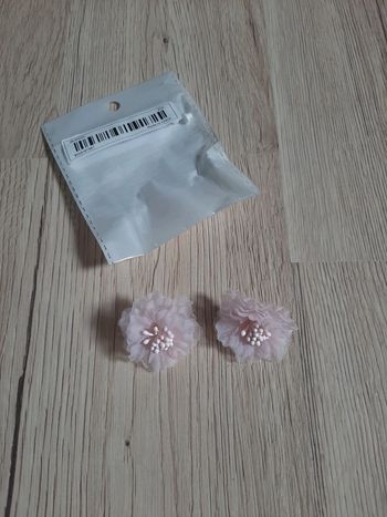 Super paire de boucles d'oreilles