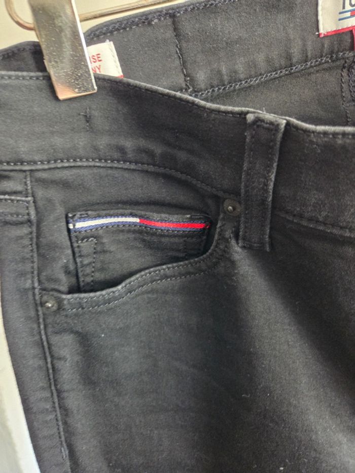 Jean Tommy Hilfiger - photo numéro 5