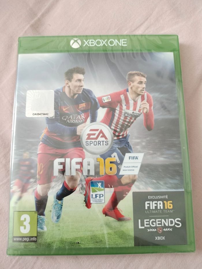 Lot FIFA 17 et FIFA 16 Xbox one - photo numéro 2