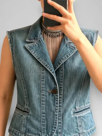 Veste jean cintrée sans manches avec motif marque Actuelle Jeans