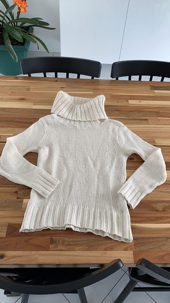 Pull col roulé écru