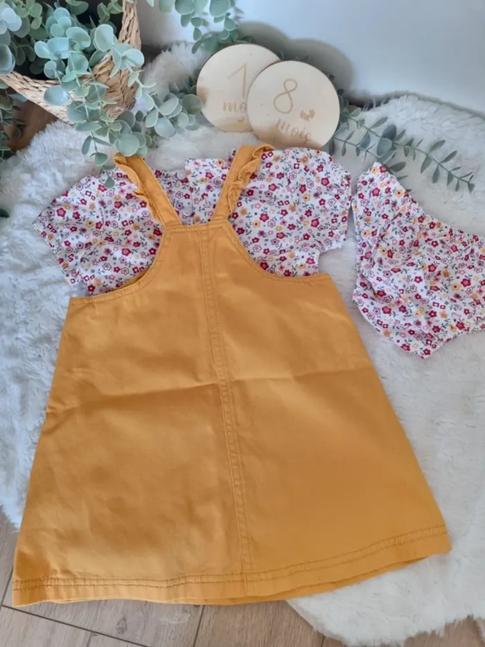Ensemble robe salopette tee-shirt fleurs - photo numéro 2