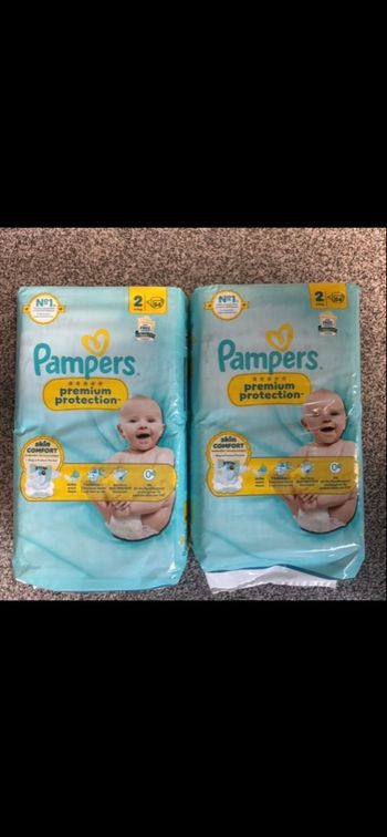 2 paquets de couches Pampers t 2