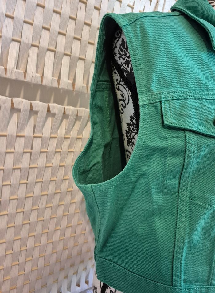💕Jolie Veste en jean sans manches verte BZB TM / 38 Gilet cropped💕 - photo numéro 5