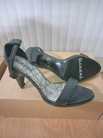 Chaussures à talons diesel taille 37 neuf authentique 