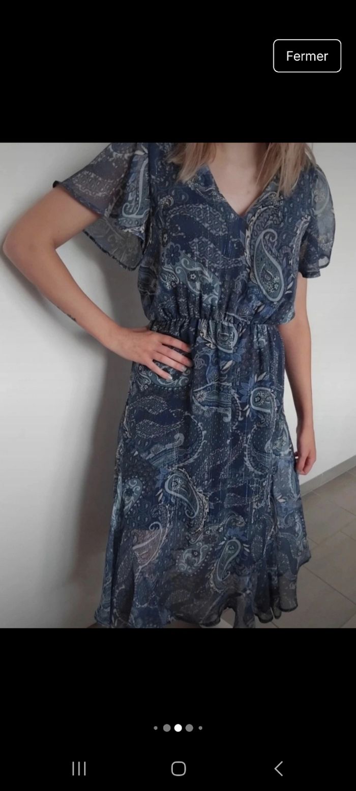 Jolie robe bleu taille 36 - photo numéro 4