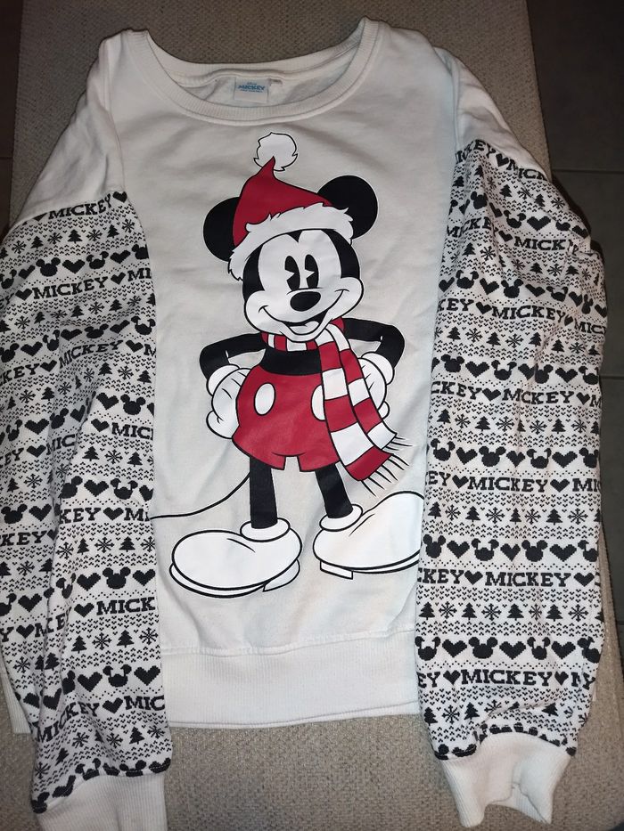 Pull Mickey 16 ans