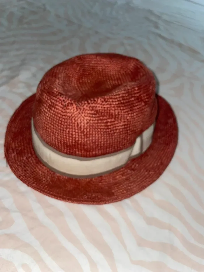 Chapeau en paille rouge – original et élégant 🌺 - photo numéro 2