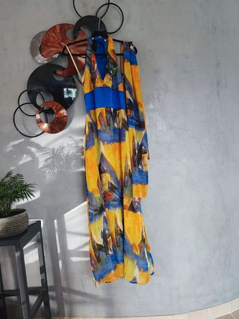Ensemble robe et étole jaunes à motifs et sequins Kharisma