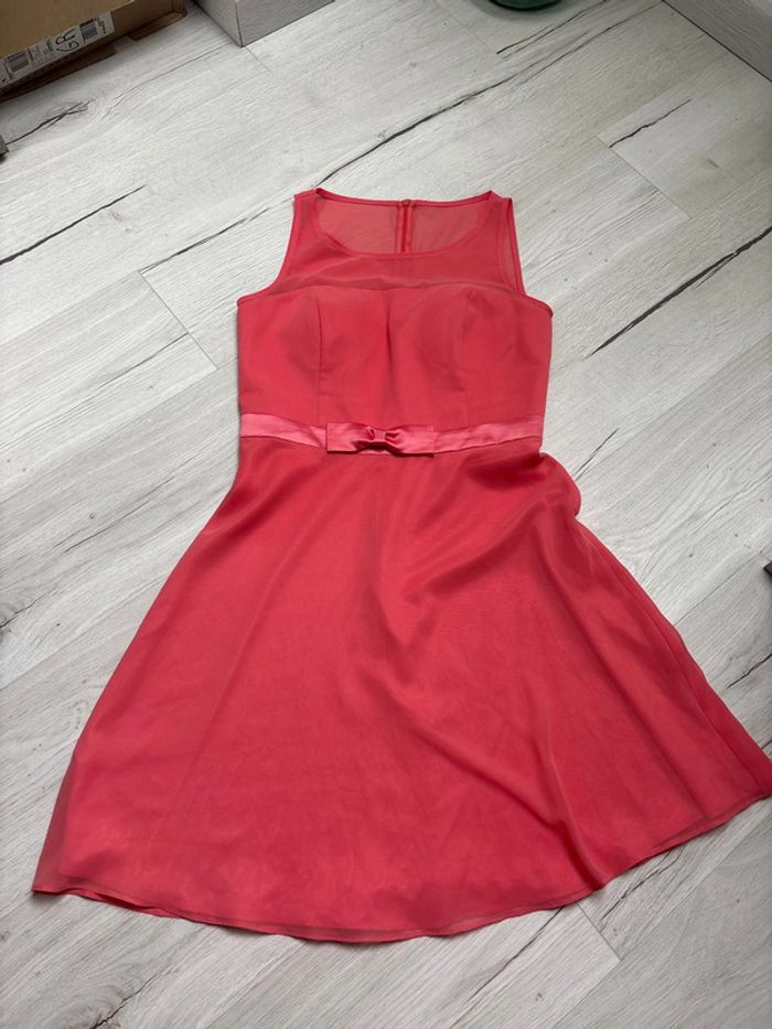 Robe, couleur corail