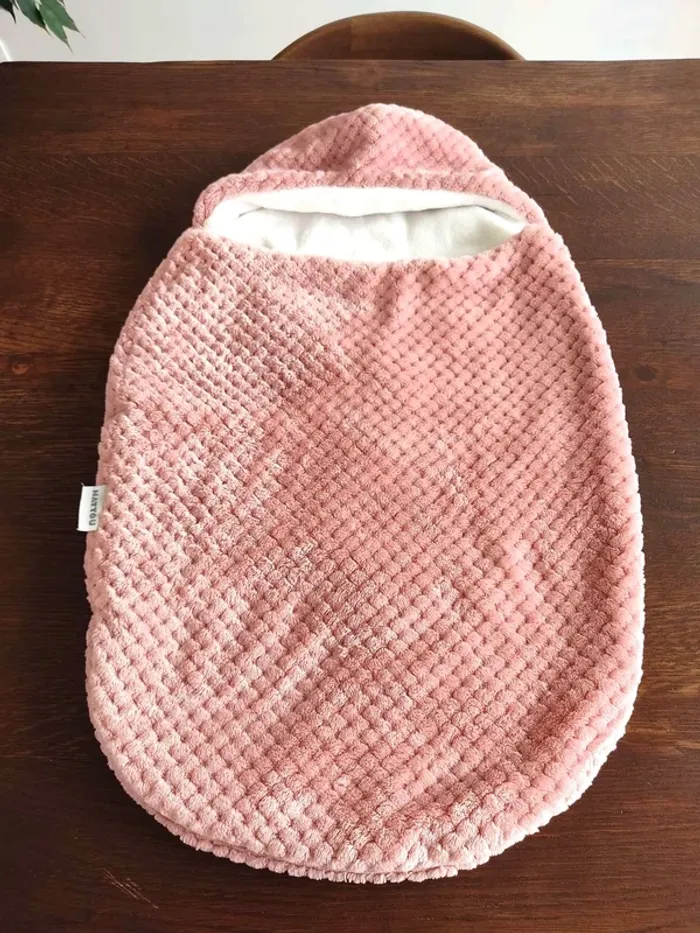 Nid d'Ange Nattou Lapidou coloris rose poudré Chancelière naissance 0 - 6 mois