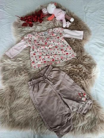 Ensemble  hiver t-shirt  pantalon beige 3 mois