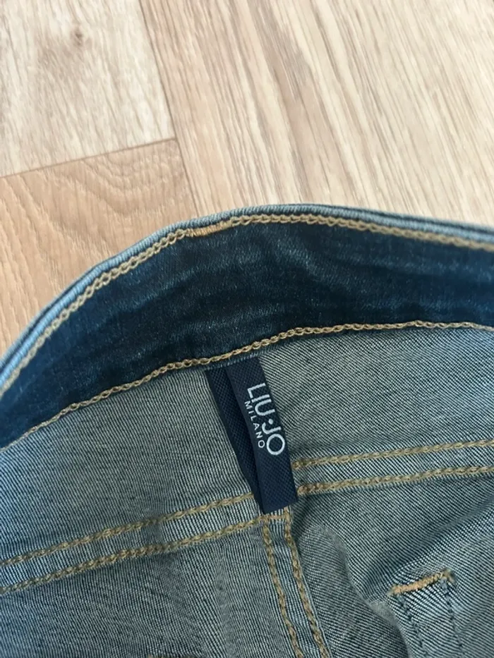 Liu jo jean bleu brut, strass sur poche femme, taille Fr 36 / us 26 - photo numéro 4