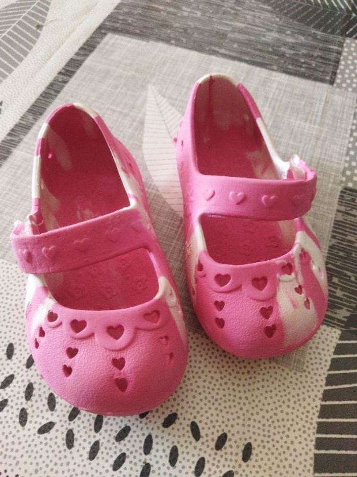 Crocs