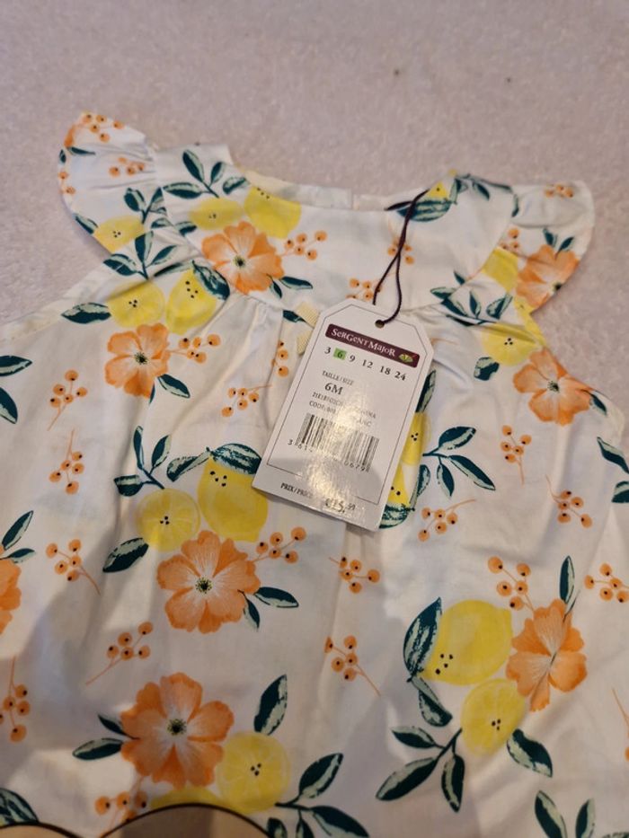 Blouse neuve - photo numéro 2