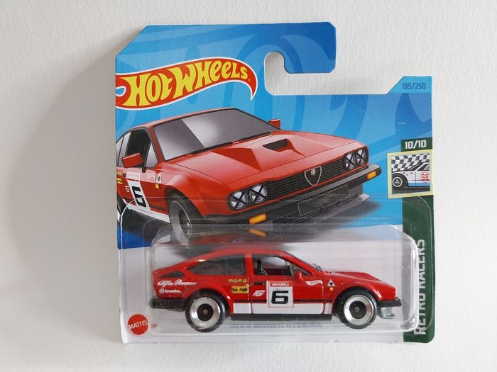 Hot Wheels Alfa Roméo GTV6 3.0 - photo numéro 2
