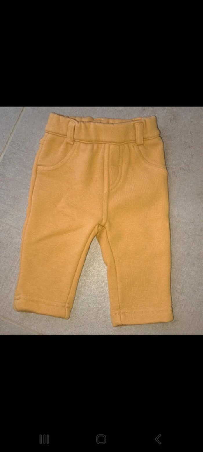 Pantalon jaune Kiabi 3 mois
